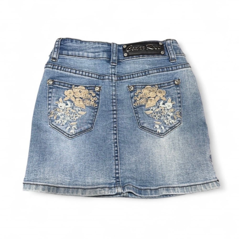 Cedar Rose Floral Embroidered Denim Jean Skirt Rhinestone Button Sz 6